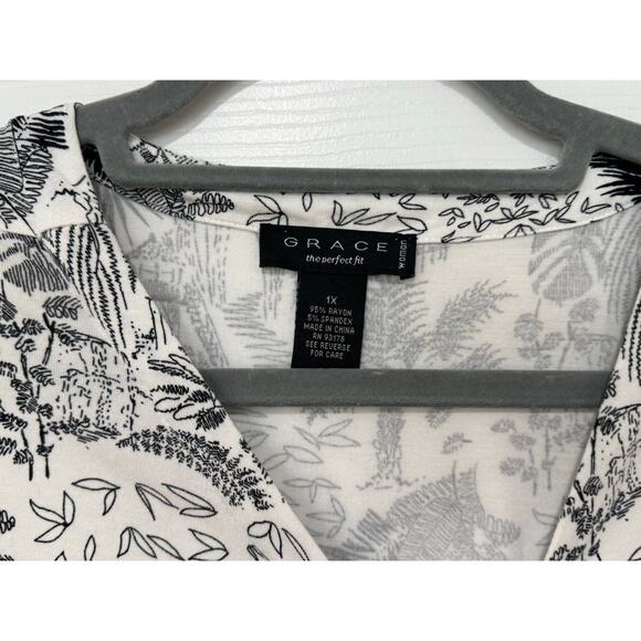 GRACE the perfect fit sleeveless Blouse Top Plus 1X Black White Island - Picture 3 of 4